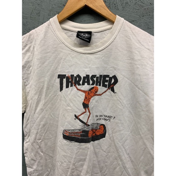 Thrasher Men’s M White Graphic Skate T-Shirts Lot of 2 Comic Style Tees - Picture 11 of 16